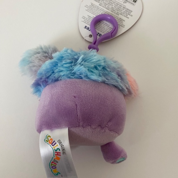 Squishmallows 3.5” Eden The Bigfoot Yeti Valentines Clip - Picture 3 of 6